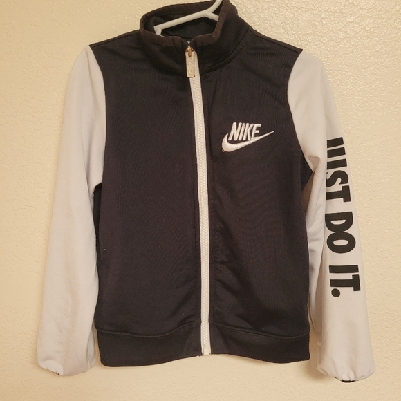 Kids Nike Black Just Do It Spell Out Jacket - Picture 1 of 5